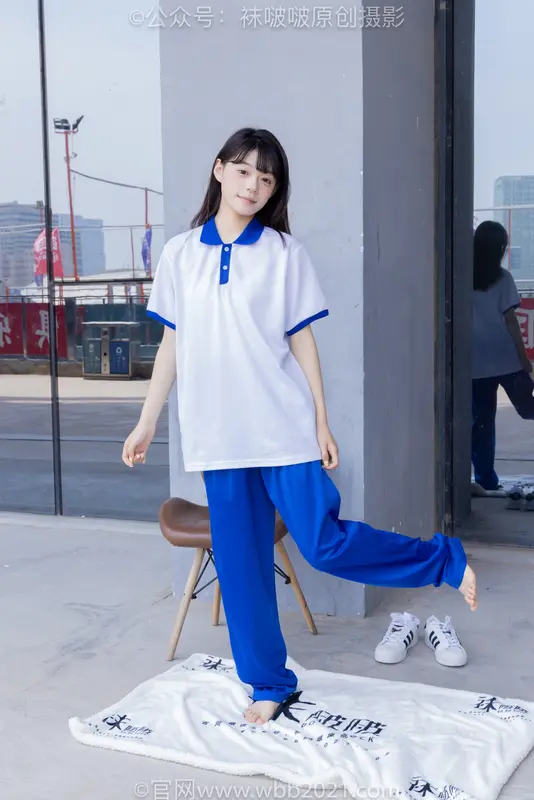 糯米-板鞋、白棉袜、裸足、校服(花絮版) - BoBoSocks袜啵啵