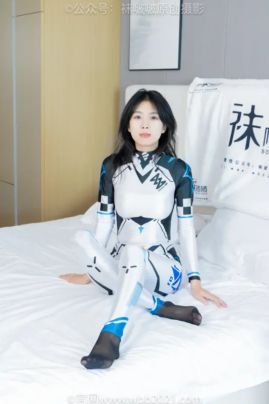 奶油-cos服、两双靴子、薄肉丝、薄黑丝(脚尖加固款)(花絮版) - BoBoSocks袜啵啵